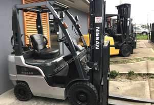 ACTIVE FORKLIFTS - Nissan P1F1A18 Forklift 4.7 Lift Container Mast