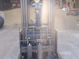 New Walkie Reach Stacker - picture1' - Click to enlarge