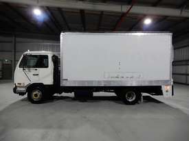 Nissan Condor Pantech Truck - picture0' - Click to enlarge