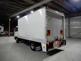 Nissan Condor Pantech Truck - picture1' - Click to enlarge