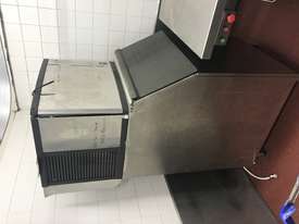 Ice Making Machine - picture0' - Click to enlarge