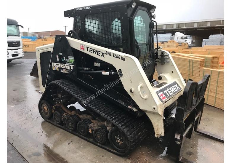 caption 2016 Terex R265 Positrack loader
