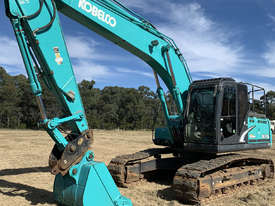 Kobelco SK210 Tracked-Excav Excavator - picture0' - Click to enlarge