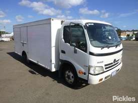 2008 Hino 300 series - picture0' - Click to enlarge