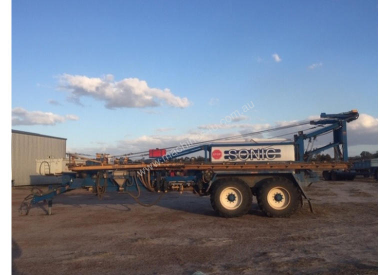 caption Sonic 7030TS Boom Spray Sprayer
