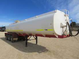 2011 ACTION TRAILERS AYQSY-TRI435 WATER TANK TRAILER - picture0' - Click to enlarge