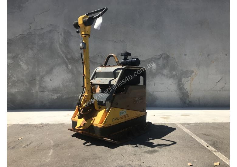 caption DPU6555 500KG DIESEL PLATE COMPACTOR -959