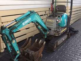 Kobelco SK007 mini excavator - picture0' - Click to enlarge