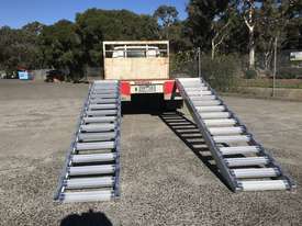 3.5M 5T 2 X HEAVY DUTY CRAWLER-TYPE MACHINERY LOADING RAMPS-JETA505035 $1,799.00 - picture0' - Click to enlarge