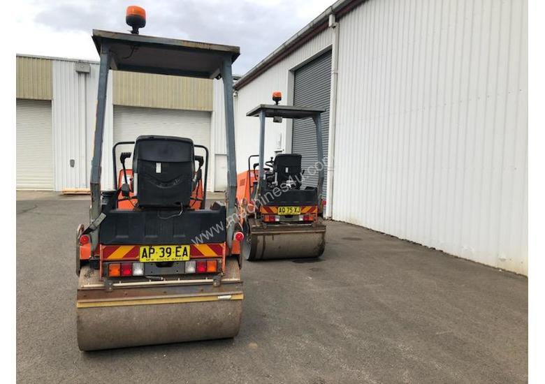 caption HAMM HD12 Roller