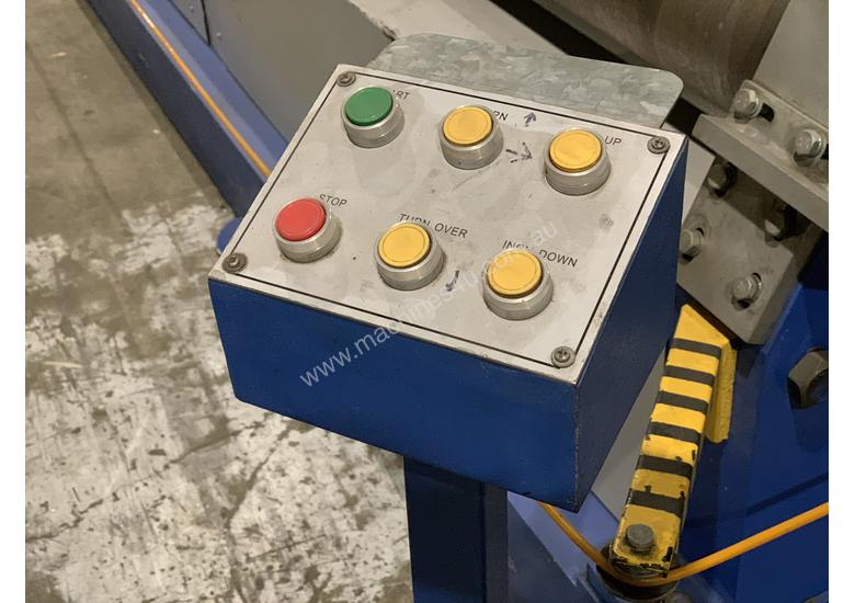 caption Just Traded - 3100mm x 6.5mm Plate Rollers with Stub Extension End Formers