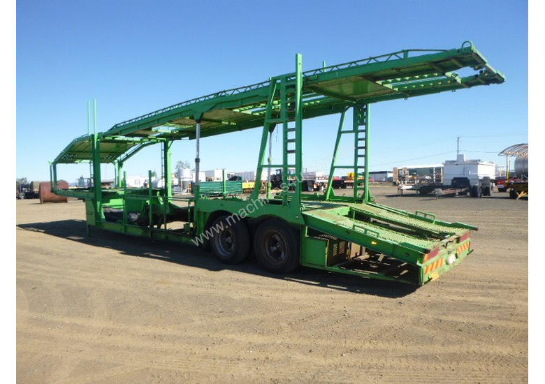 caption Unknown Semi Car Carrier Trailer