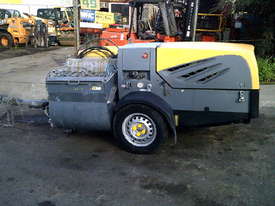 SP 11 LMR grout pump / mixer , 3cyl diesel , 800hrs ,all hoses and tooling - picture0' - Click to enlarge
