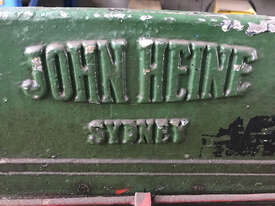 John Heine model 36B - Series 2, 3 foot Guillotine (no outriggers) - picture2' - Click to enlarge