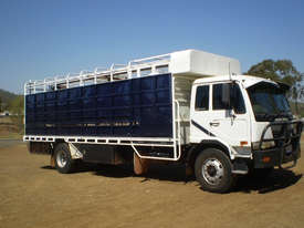 UD PK265 Stock/Cattle crate Truck - picture0' - Click to enlarge