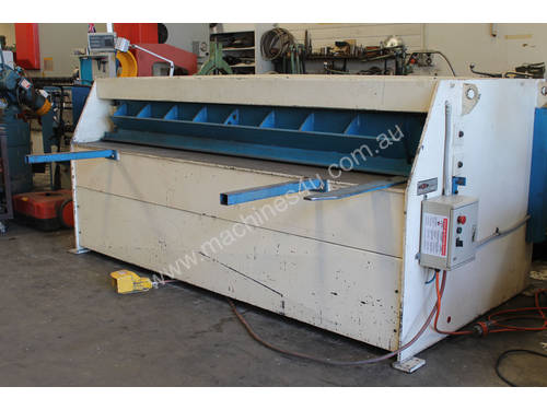 Acra Guillotine 3mm x 2400mm