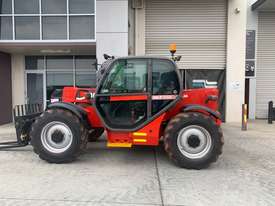 Manitou MLT742 Used Telehandler with Pallet Forks - picture0' - Click to enlarge
