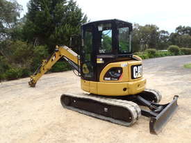 Cat Caterpillar Excavator 4 Tonner - picture0' - Click to enlarge
