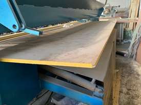 Hyclass 3.6 m x 2.0 mm folder with hydraulic apron - picture1' - Click to enlarge