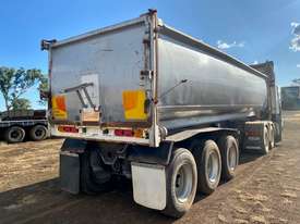 ROADWEST tri axle lead trailer - picture2' - Click to enlarge
