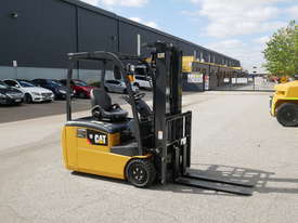 CAT 1.8T 3-Wheel Electric Forklift EP18TCB - picture0' - Click to enlarge