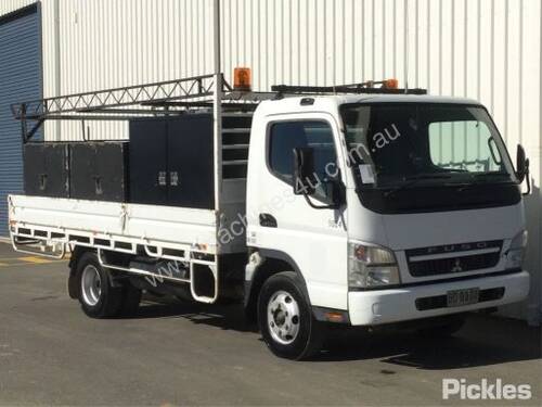 2009 Mitsubishi Fuso Canter 7/800