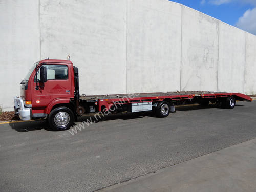 Nissan UD Car Transporter Truck