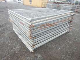 Temporary Fence Panels (30 of), Base Holder Feet - picture0' - Click to enlarge