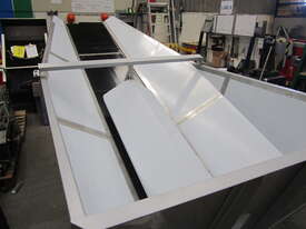 Wyma Creep Feed Hopper - picture0' - Click to enlarge