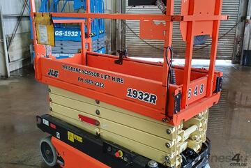 JLG 1932R 19ft / 6 metre Narrow Electric Scissor Lift