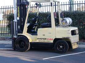 Hyster - 3T Gas Forklift with Fork Positioner - picture1' - Click to enlarge