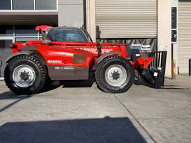 Used Manitou MT1030 For Sale Low Hours with Pallet Forks - picture0' - Click to enlarge