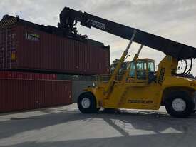 2009 Omega Reach RS65 Reach Stacker - picture0' - Click to enlarge