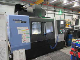 2018 Doosan DNM5700 CNC Machine - picture0' - Click to enlarge