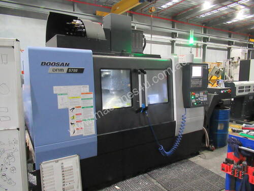 2018 Doosan DNM5700 CNC Machine