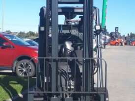 Used Forklift:  H30T Genuine Preowned Linde 3t - picture1' - Click to enlarge