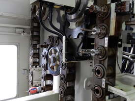 Mitsui Seiki HU50A-5X 5 axis Horizontal Machining Centre - picture1' - Click to enlarge
