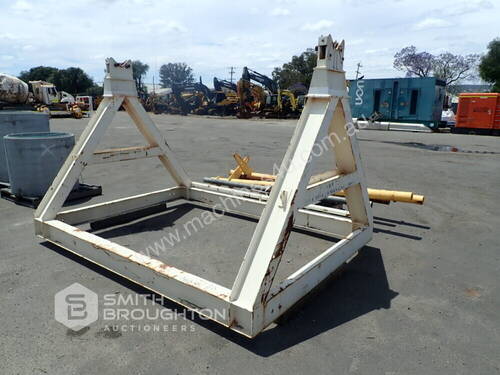 CABLE DRUM STAND & PALLET COMPRISING OF CABLE DRUM SPINDLES & JIB CRANE COLUMNS