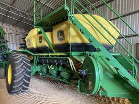 2019 John Deere 1910 Air Drills - picture0' - Click to enlarge
