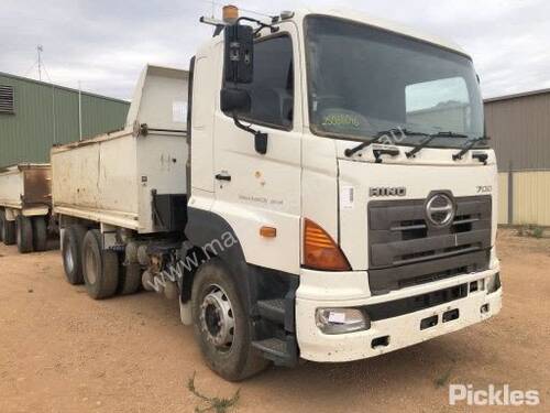 2007 Hino 700 Series