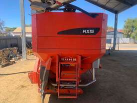 Kuhn Axis 50.1 Spreader 6000l 3 point linkage spreader - picture2' - Click to enlarge