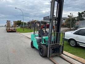 Forklift Mitsubishi FG35 3.5 Tonne Gas/petrol 674 hours - picture1' - Click to enlarge