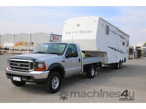Fifth Wheeler Package Including 2003 Ford F250 XLT and 2007 King Of The Road 32FT Caravan