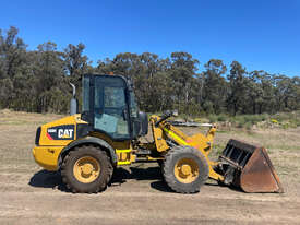Caterpillar 908H Loader/Tool Carrier Loader - picture0' - Click to enlarge