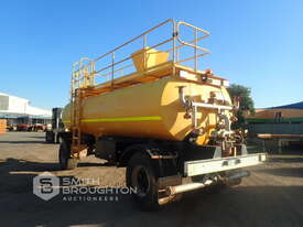 2012 DONGARA BODY BUILDERS DBB-DT180 6M TANDEM AXLE WATER TANK DOG TRAILER - picture2' - Click to enlarge