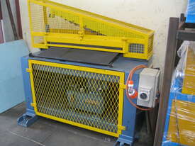 Hydraulic Corrugated Guillotine - picture0' - Click to enlarge