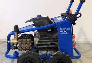 Gerni Poseidon 8 high flow cold water pressure cleaner