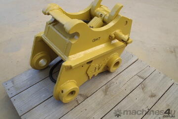 Atlas   Quick Hitch Suit ZX120