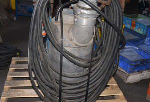 WEDA 3~ 13kw 17hp L702 Submersible Portable Solids Handling Fire Pump 4