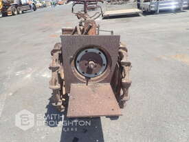 HOWARD VINTAGE ROTARY HOE - picture2' - Click to enlarge